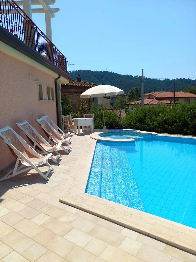 Villa Ester Camaiore