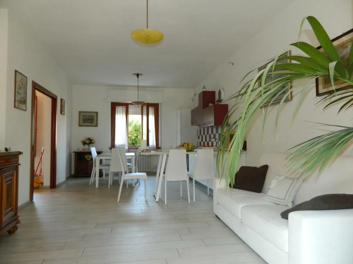 Villa Ester Camaiore 0*,  Italy
